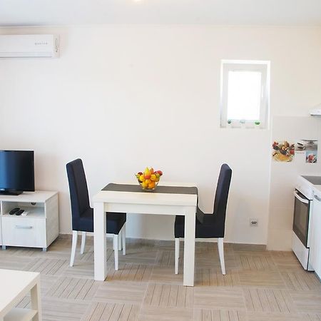 Apartmani Tivat Kaludjerovic Kamer foto