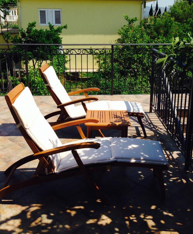 Apartmani Tivat Kaludjerovic Kamer foto