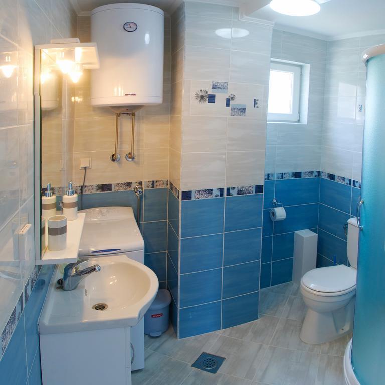 Apartmani Tivat Kaludjerovic Kamer foto